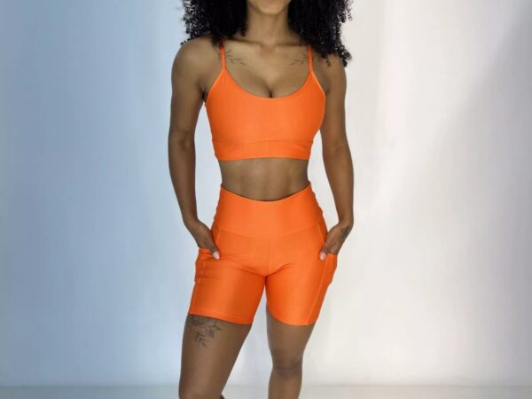 O charme e conforto das bermudas femininas para academia