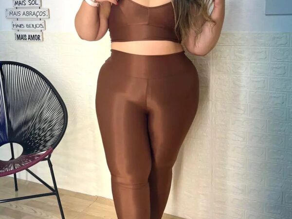 Os Melhores Conjuntos Plus Size Femininos para Atividades Fitness